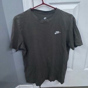 Men’s Nike Tee